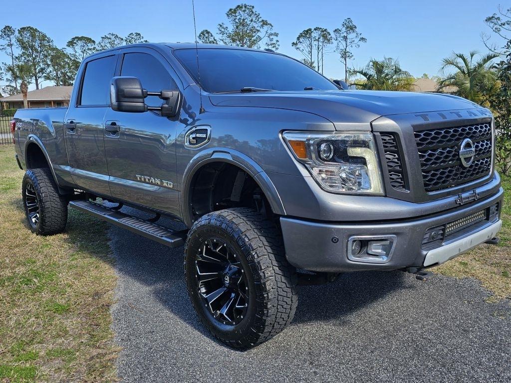 Nissan Titan XD PRO-4X 4WD Diesel 2017