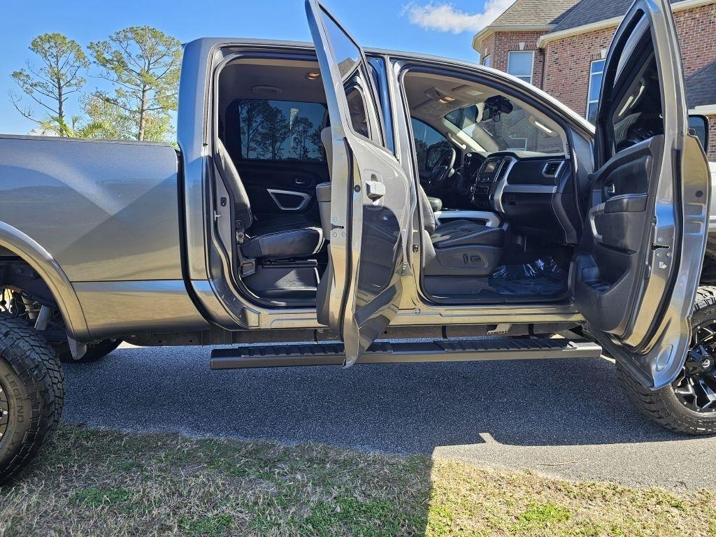Nissan Titan XD PRO-4X 4WD Diesel 2017