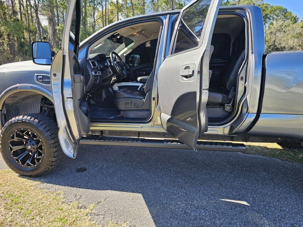 Nissan Titan XD PRO-4X 4WD Diesel 2017