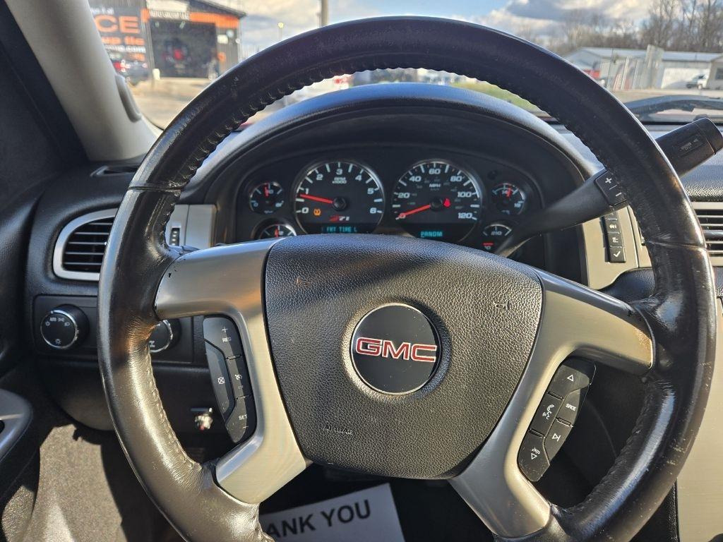 GMC Sierra 1500 SLE Crew Cab 4WD 2011