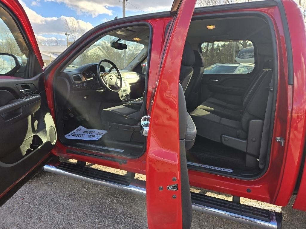 GMC Sierra 1500 SLE Crew Cab 4WD 2011