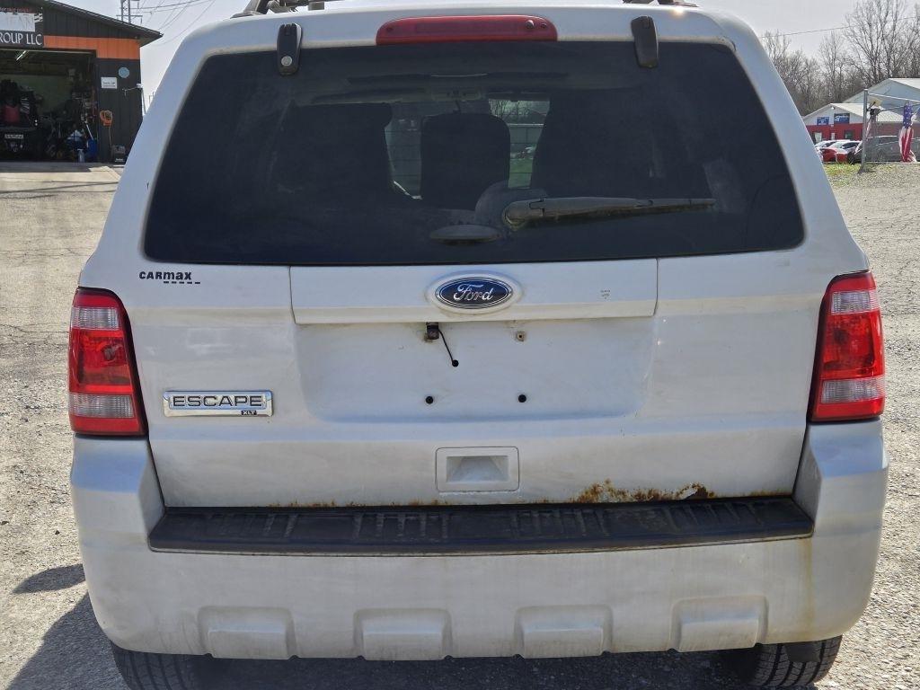 Ford Escape XLT FWD 2012