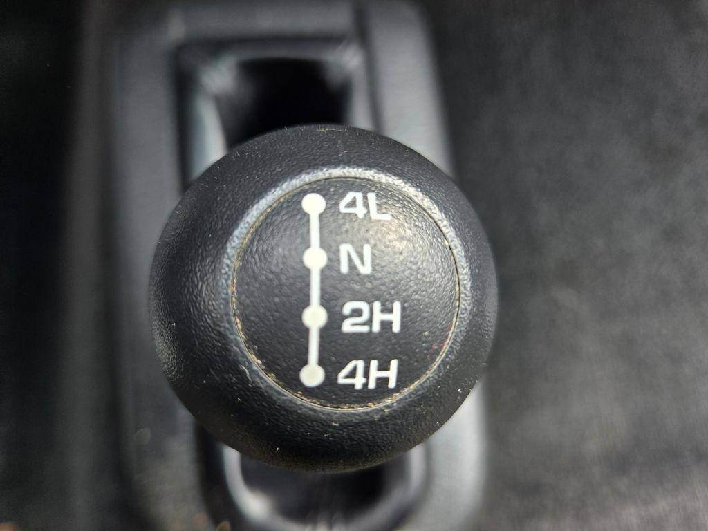 Dodge Ram 1500 ST Quad Cab 4WD 2004