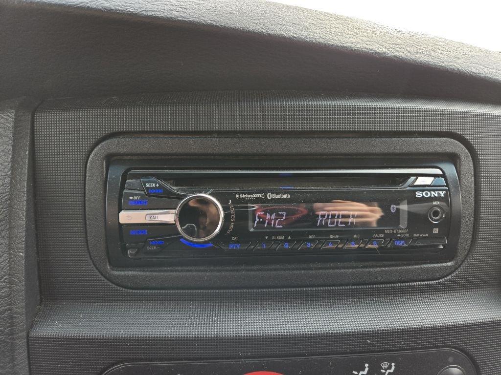 Dodge Ram 1500 ST Quad Cab 4WD 2004