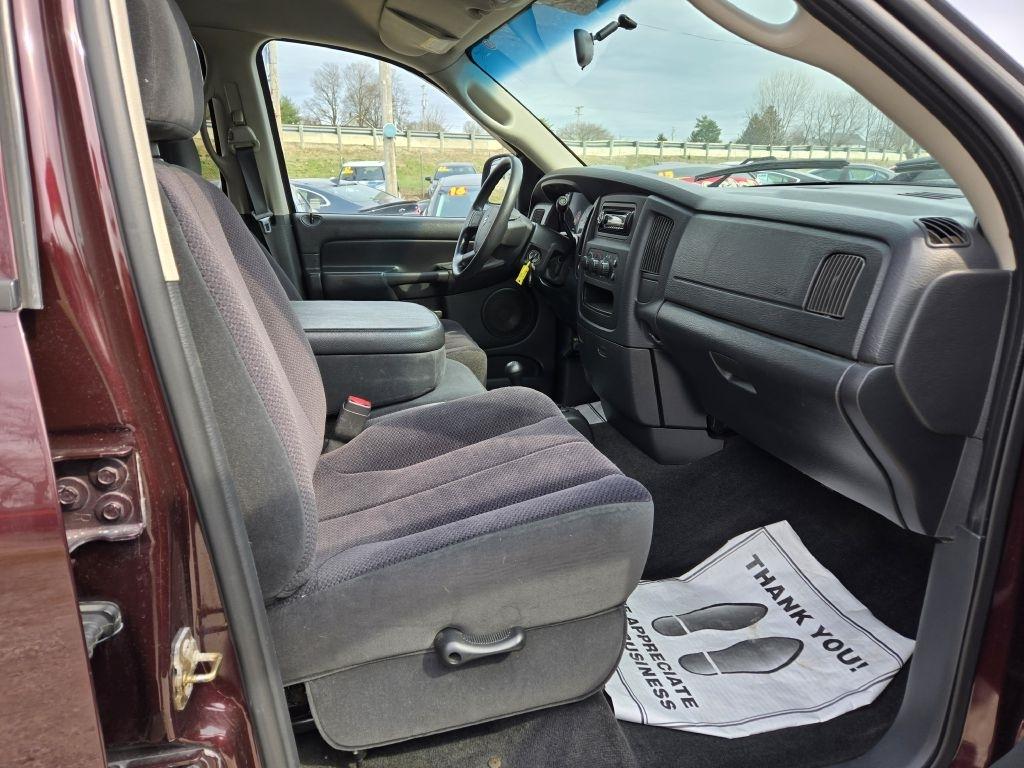 Dodge Ram 1500 ST Quad Cab 4WD 2004