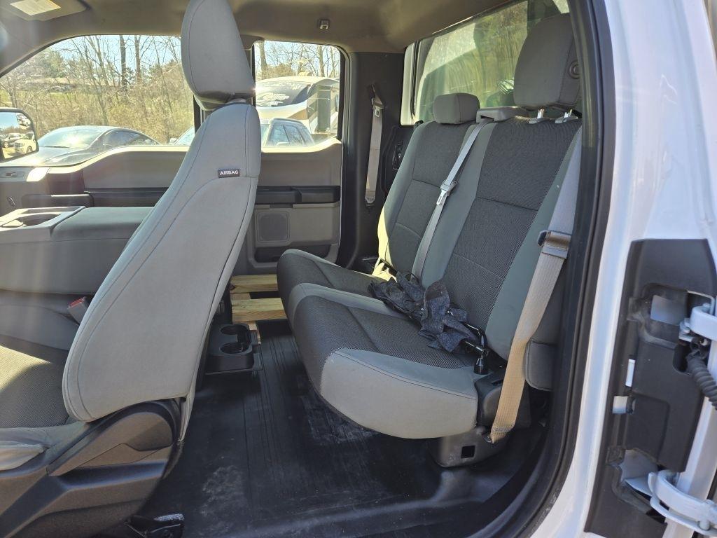 Ford F-150 XL SuperCab 6.5-ft. Bed 4WD 2017