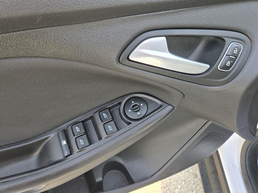 Ford Focus SE Hatch 2018