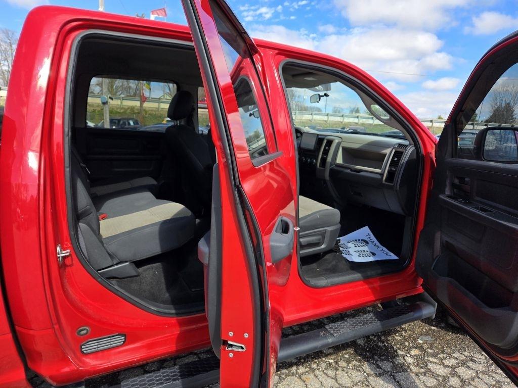 Dodge 1500 ST Crew Cab 4WD 2012