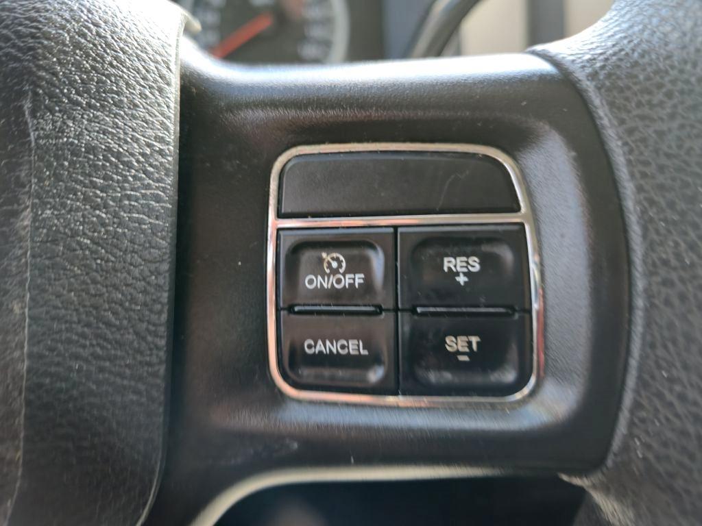 Dodge 1500 ST Crew Cab 4WD 2012