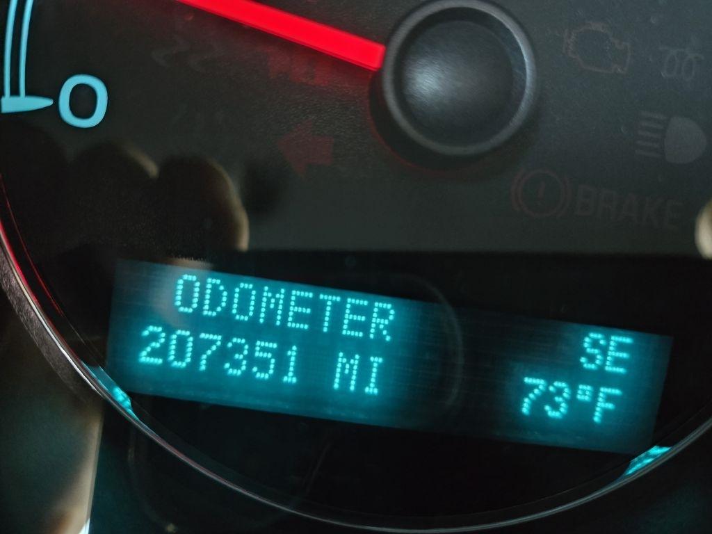 Chevrolet Suburban LT 1500 4WD 2012