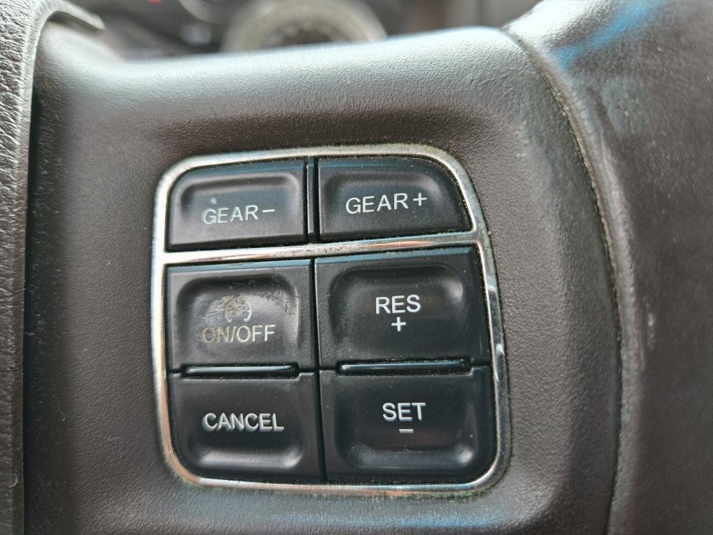 RAM 1500 SLT Quad Cab 4WD 2013