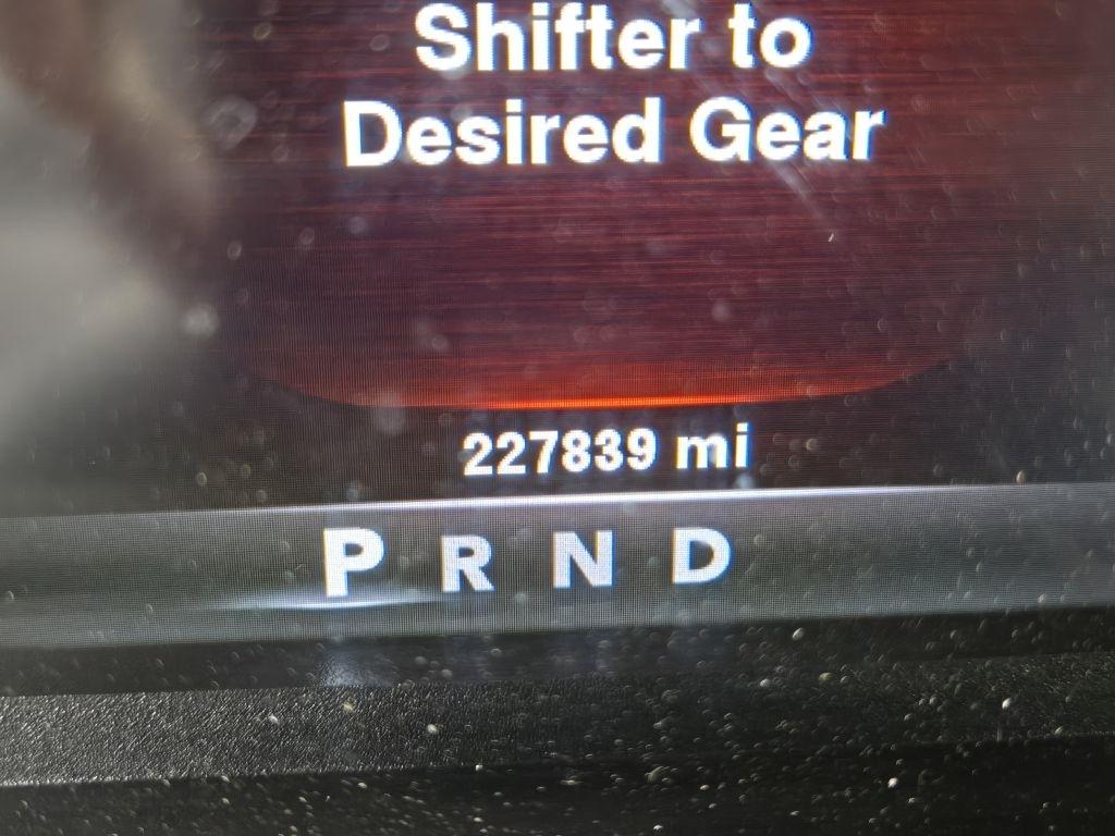 RAM 1500 SLT Quad Cab 4WD 2013