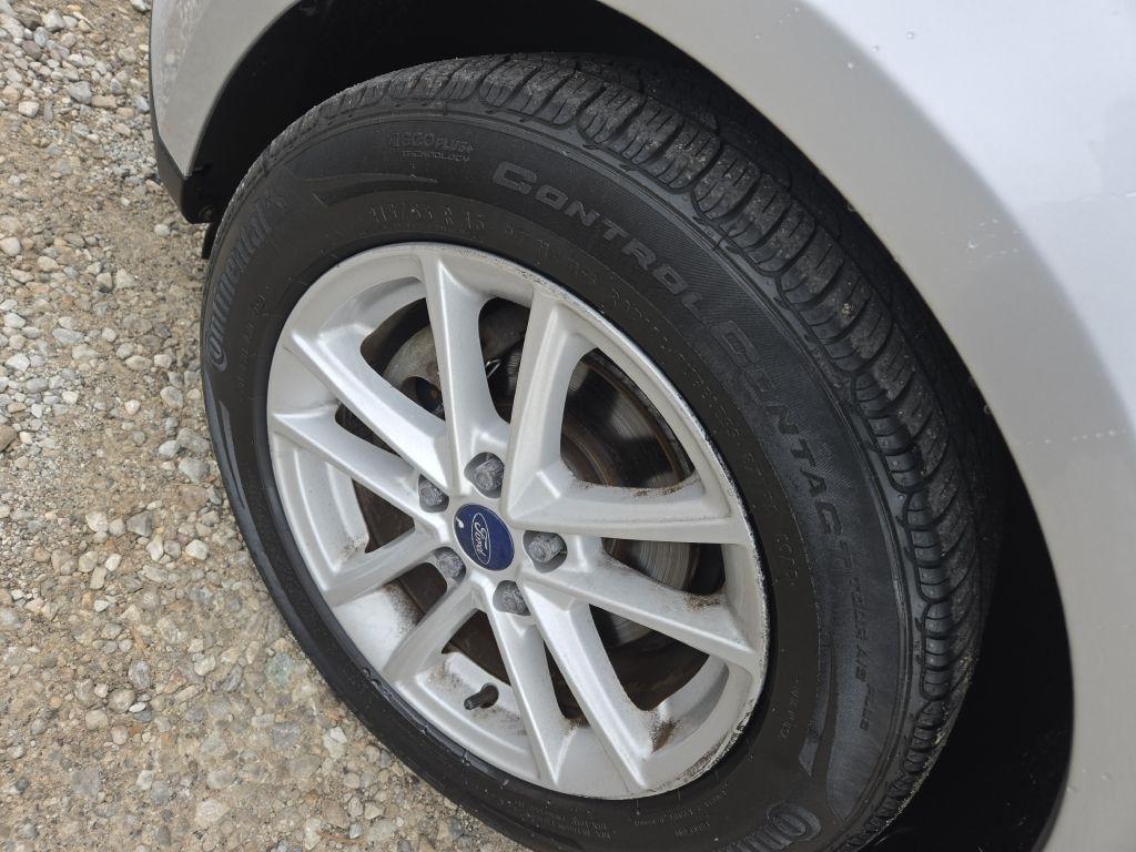 Ford Focus SE Hatch 2017