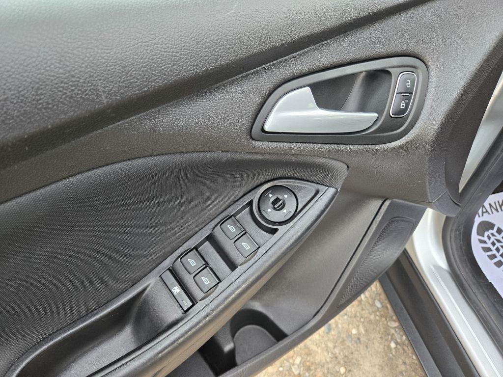 Ford Focus SE Hatch 2017