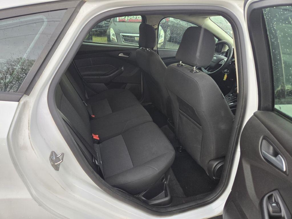 Ford Focus SE Hatch 2017