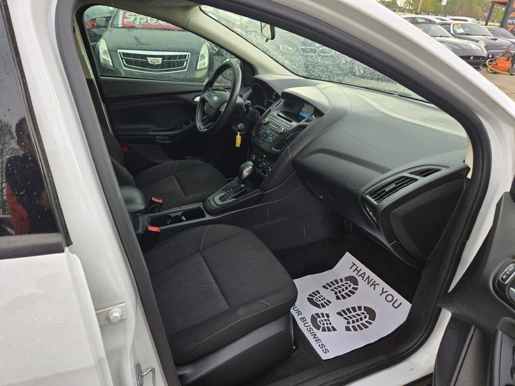 Ford Focus SE Hatch 2017