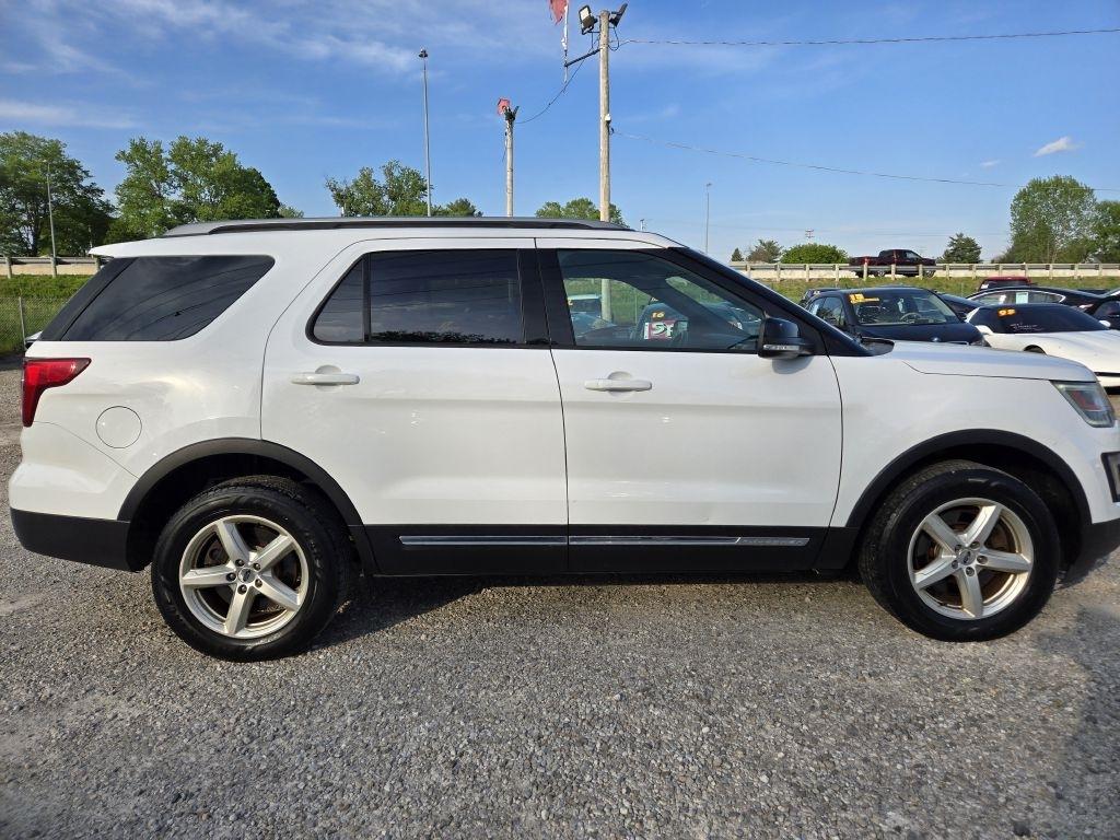 Ford Explorer XLT 4WD 2017