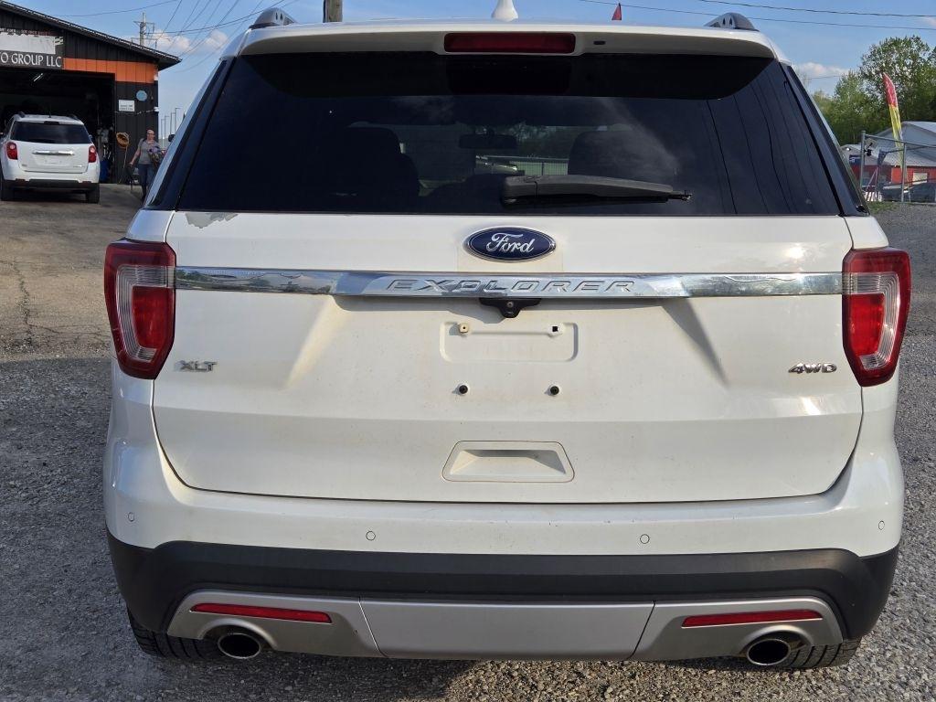 Ford Explorer XLT 4WD 2017