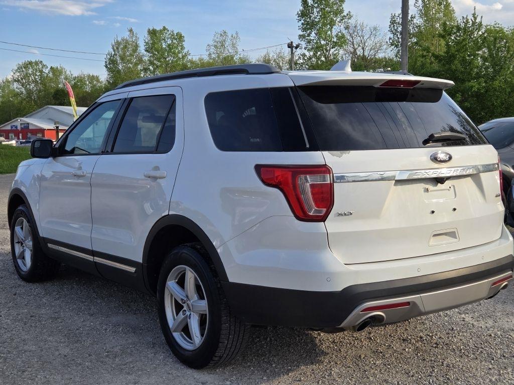 Ford Explorer XLT 4WD 2017