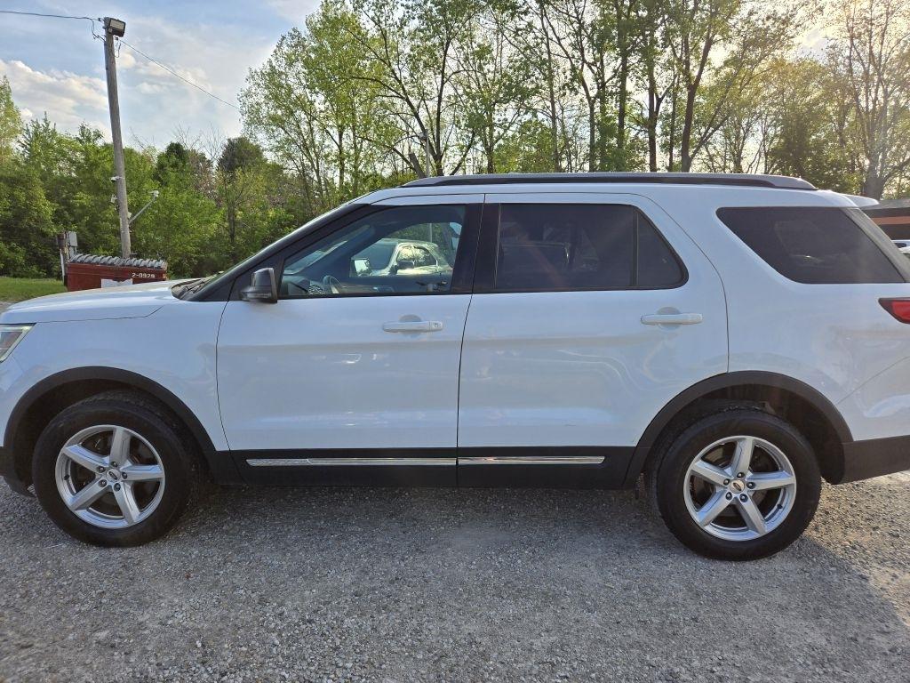 Ford Explorer XLT 4WD 2017
