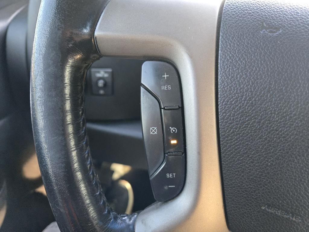 GMC Sierra 1500 SLE Crew Cab 4WD 2013