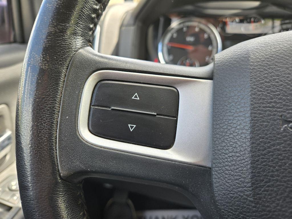 Dodge Ram 1500 SLT Crew Cab 4WD 2009