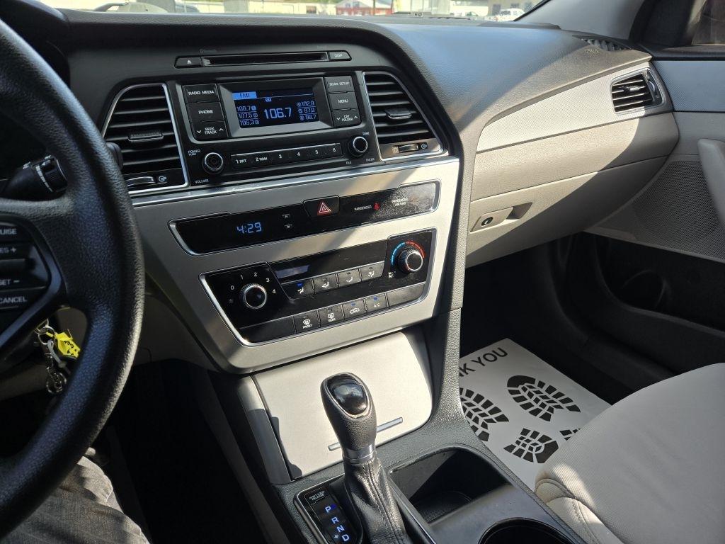 Hyundai Sonata SE 2015