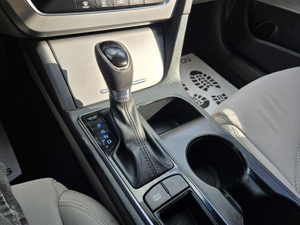 Hyundai Sonata SE 2015