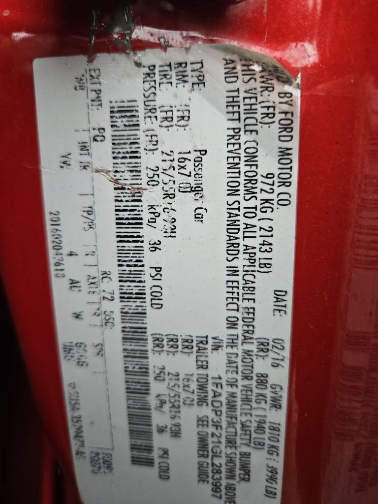Ford Focus SE Sedan 2016