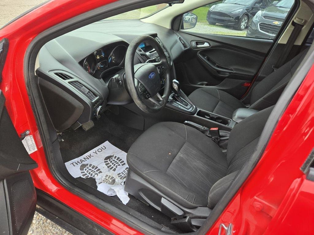 Ford Focus SE Sedan 2016