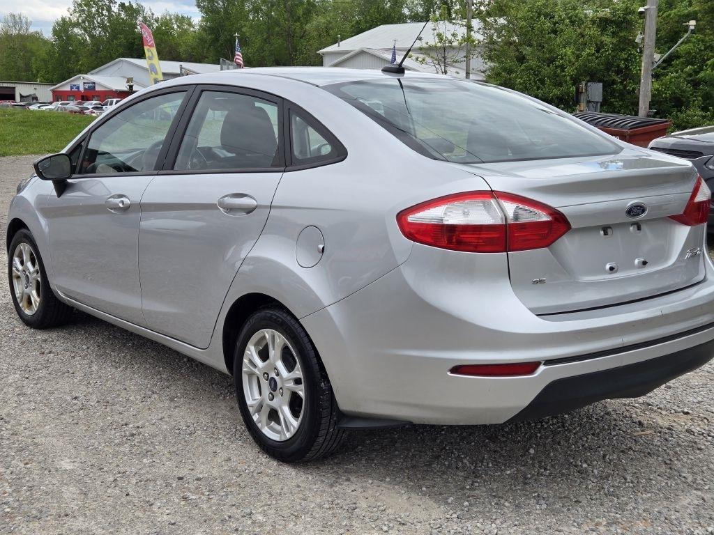 Ford Fiesta SE Sedan 2014