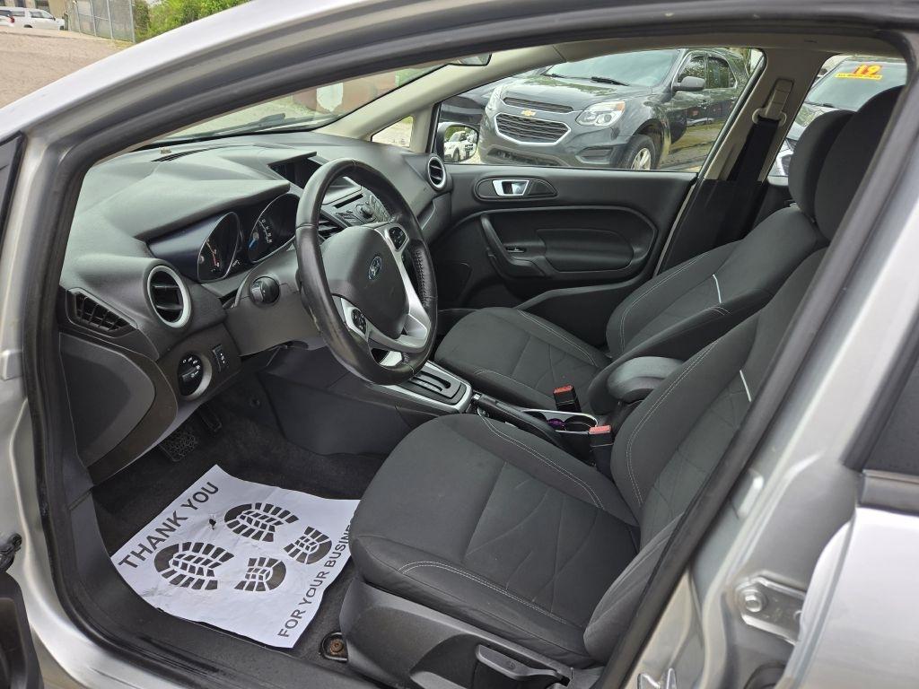 Ford Fiesta SE Sedan 2014