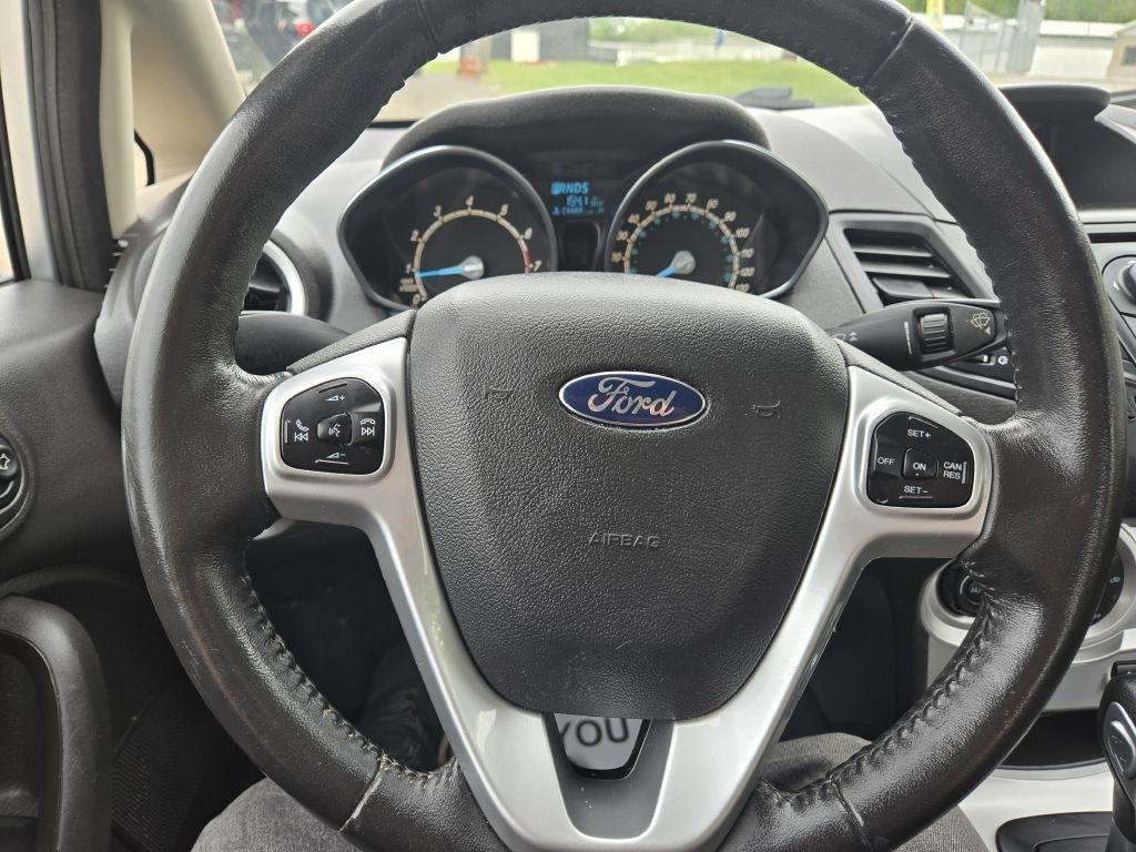 Ford Fiesta SE Sedan 2014