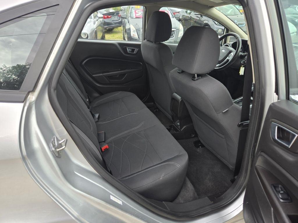 Ford Fiesta SE Sedan 2014