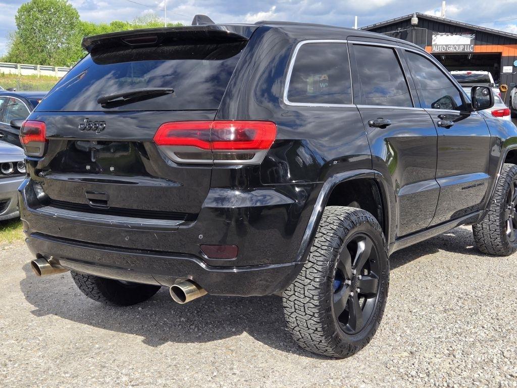 Jeep Grand Cherokee Laredo 4WD 2015
