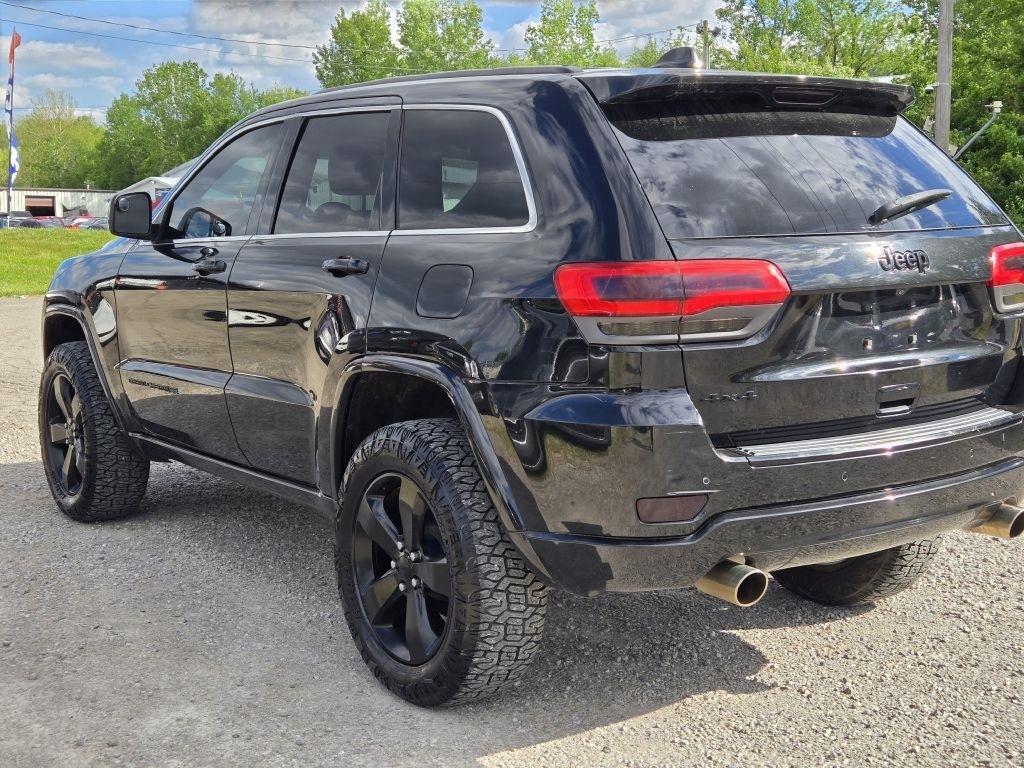 Jeep Grand Cherokee Laredo 4WD 2015