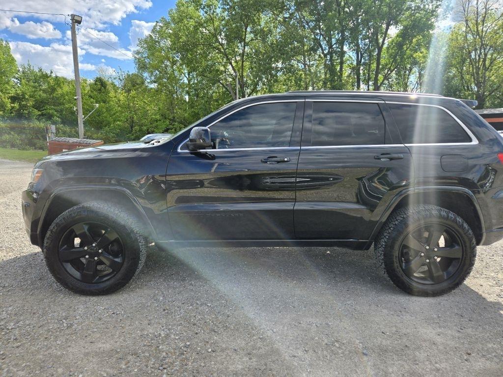 Jeep Grand Cherokee Laredo 4WD 2015