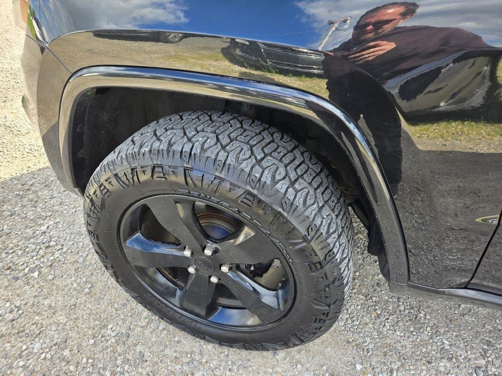 Jeep Grand Cherokee Laredo 4WD 2015