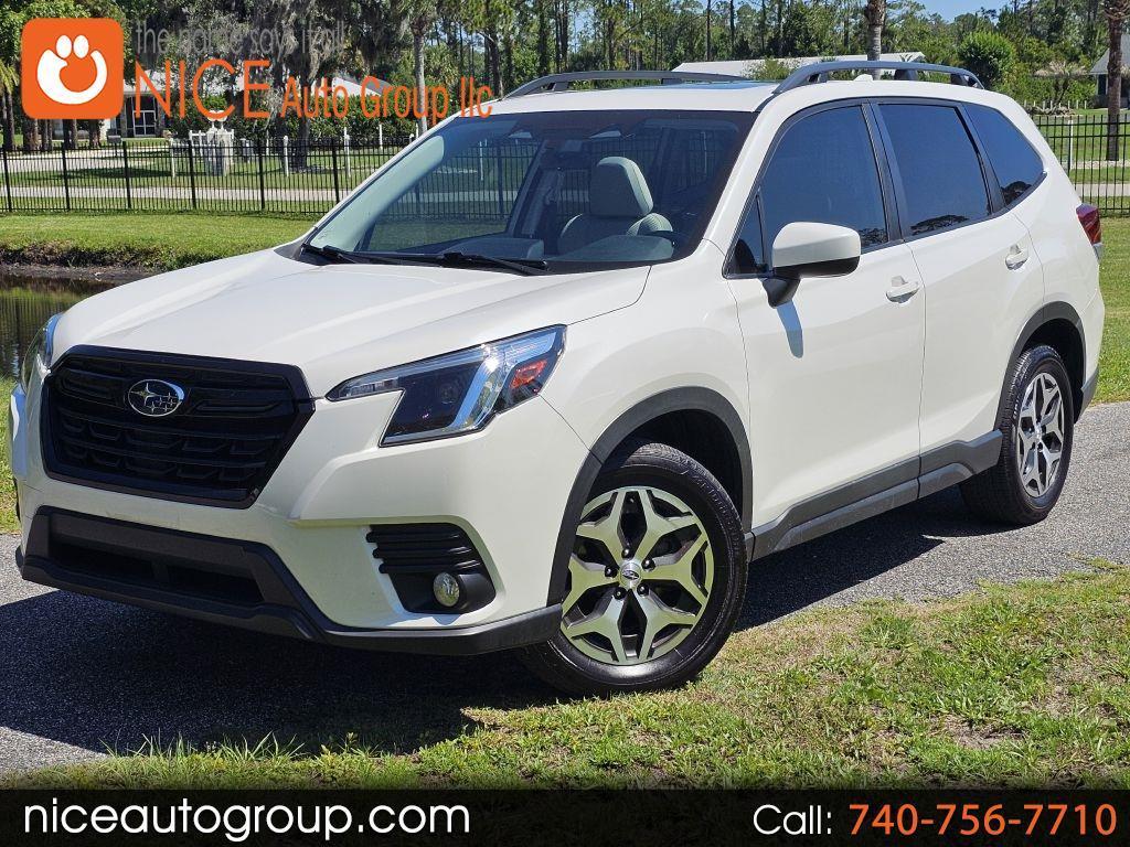 2023 Subaru Forester Premium's photo