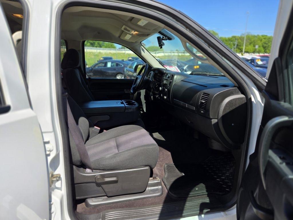 Chevrolet Silverado 1500 LT Crew Cab 4WD 2012