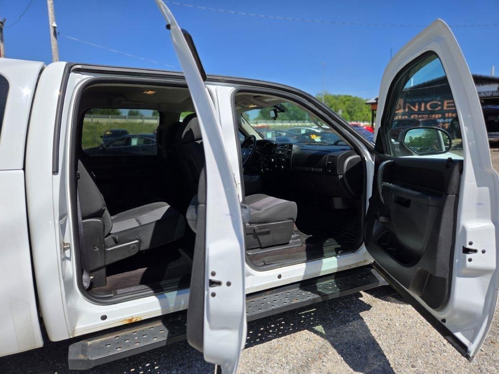 Chevrolet Silverado 1500 LT Crew Cab 4WD 2012