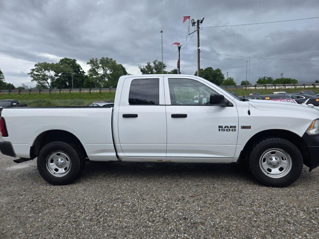 RAM 1500 Tradesman Quad Cab 4WD 2015