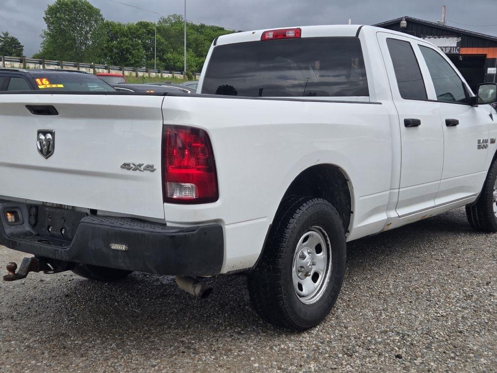 RAM 1500 Tradesman Quad Cab 4WD 2015