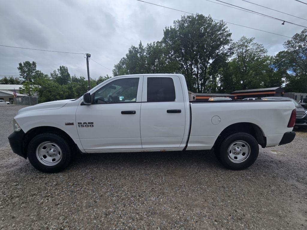 RAM 1500 Tradesman Quad Cab 4WD 2015