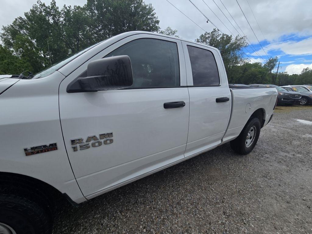 RAM 1500 Tradesman Quad Cab 4WD 2015