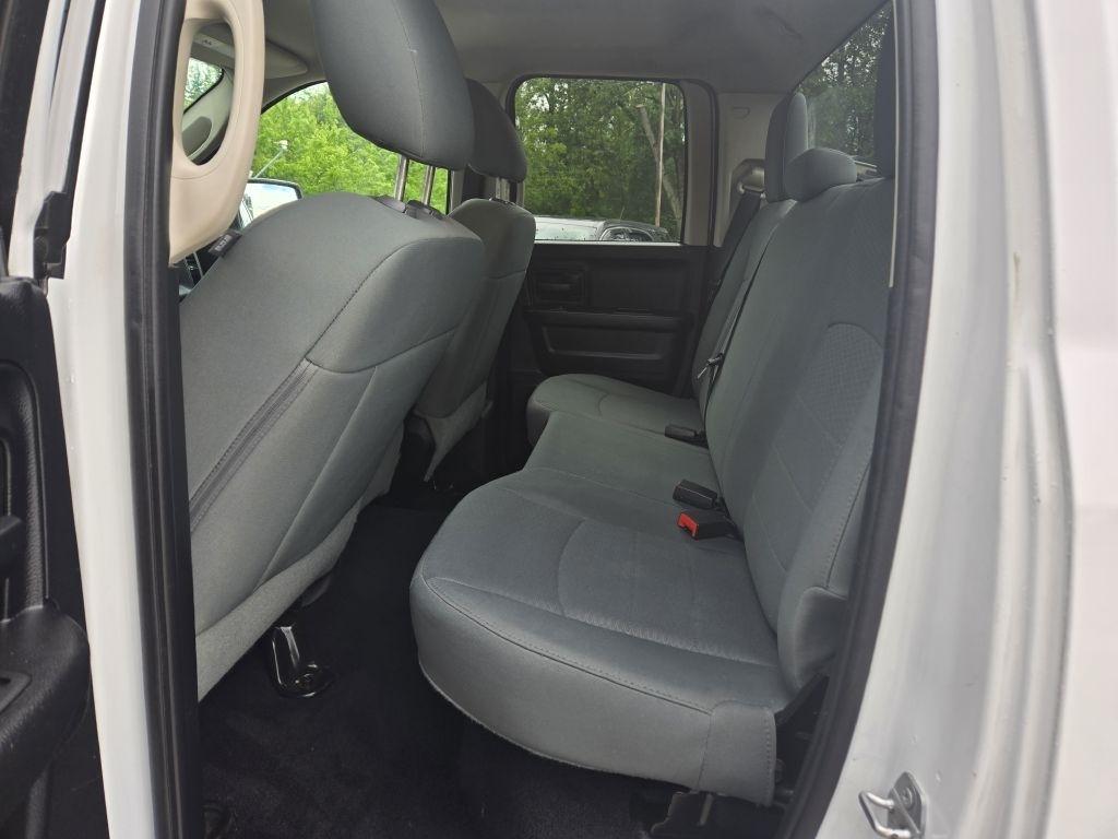 RAM 1500 Tradesman Quad Cab 4WD 2015