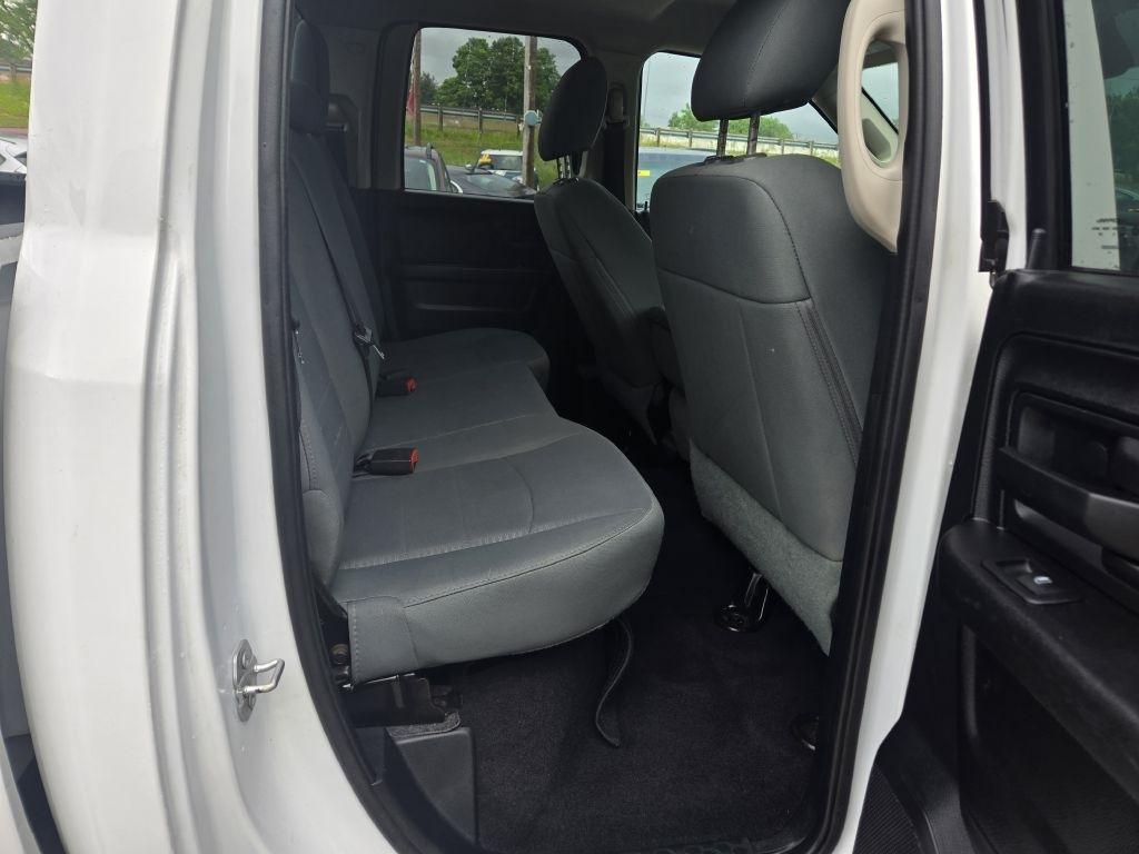RAM 1500 Tradesman Quad Cab 4WD 2015