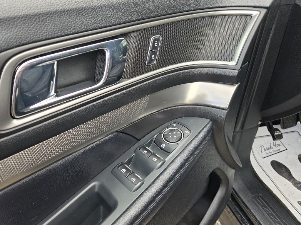 Ford Explorer XLT 4WD 2018