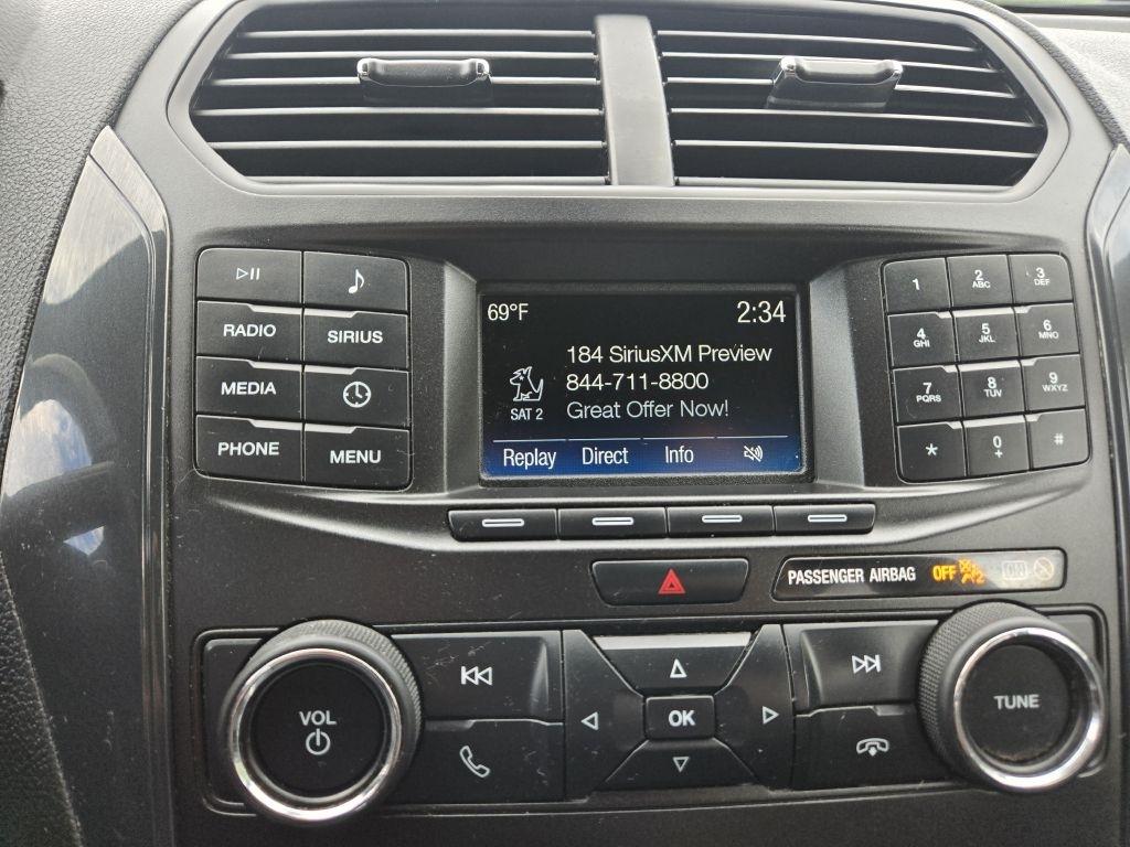 Ford Explorer XLT 4WD 2018
