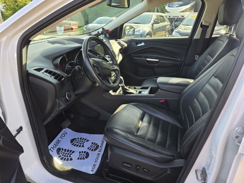 Ford Escape Titanium FWD 2017